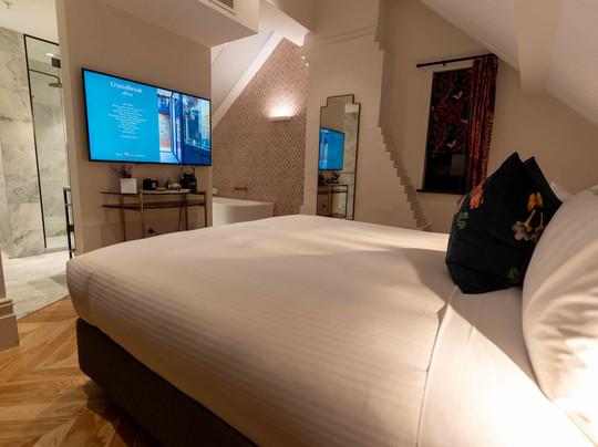 Crystalbrook Albion主图