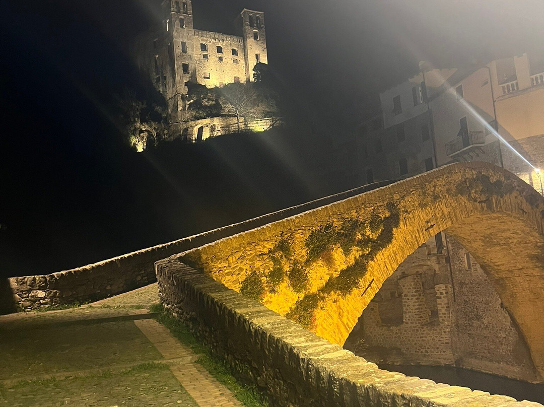 Autunnonero Ghost Tour Dolceacqua-Dolceacqua必去景点