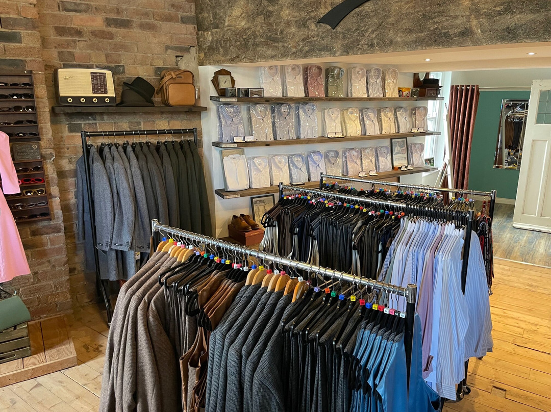 Revival Vintage Clothing-Huddersfield必去景点