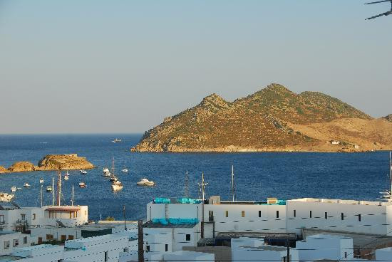 Captain Manos Studios主图