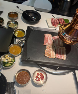 Palsaik Korean BBQ Vietnam - Đông Du餐厅图片