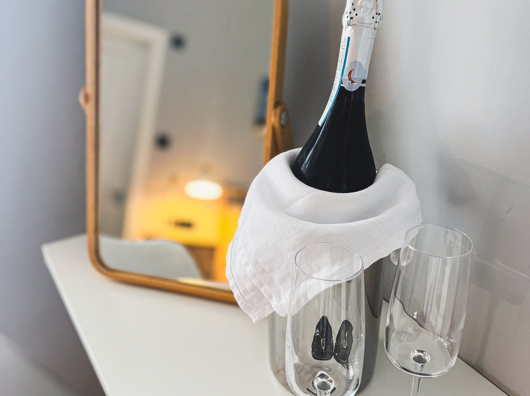 Housel Bay Hotel & Restaurant主图