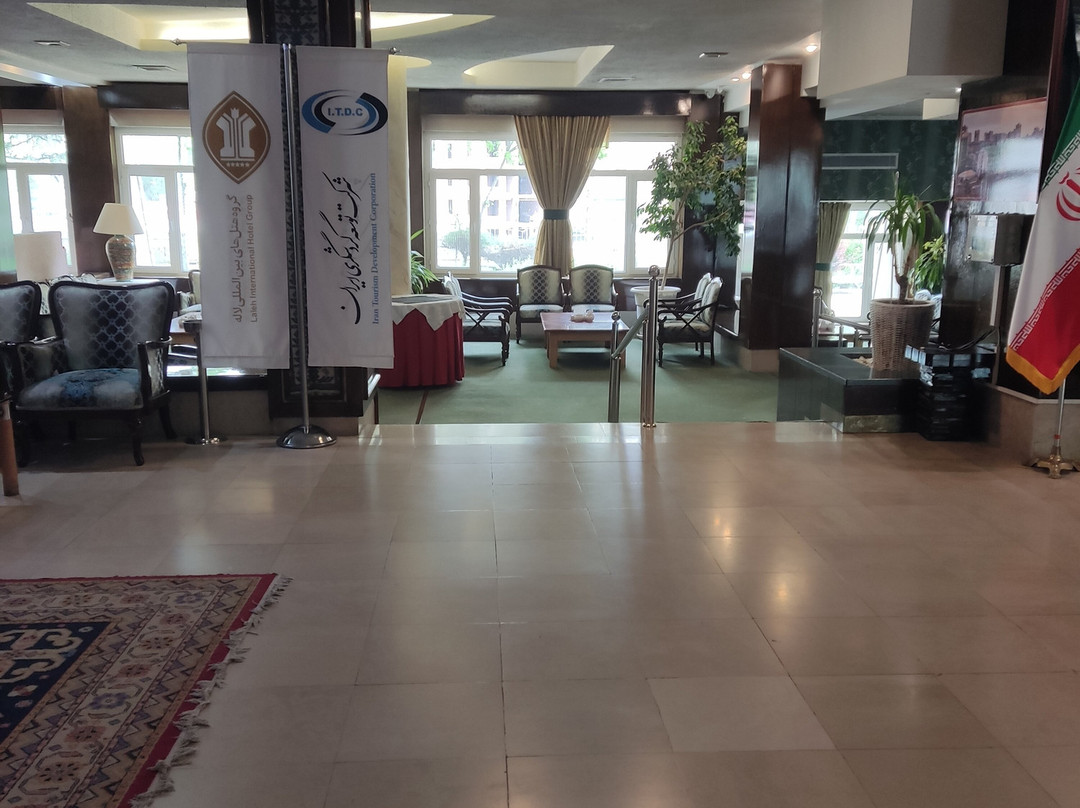 International Hotel Laleh Sarein主图