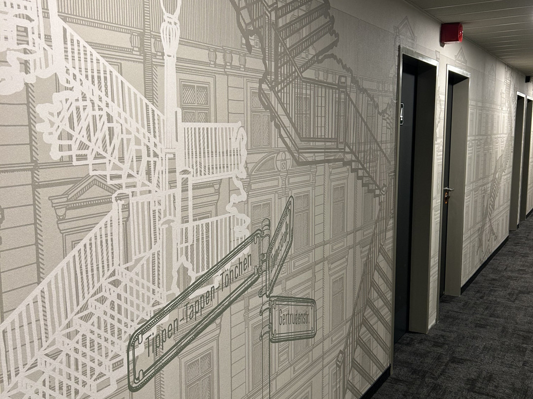 McDreams Hotel Wuppertal-City主图