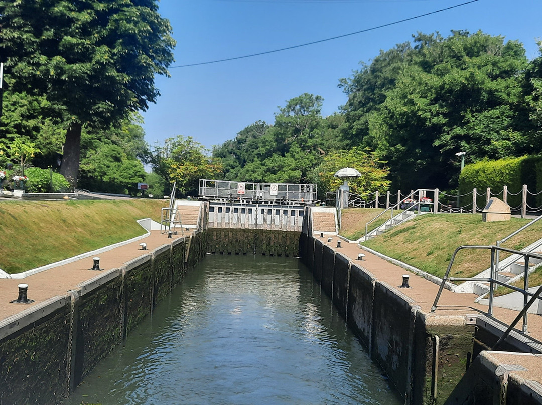 Le Boat - Chertsey-彻特西必去景点