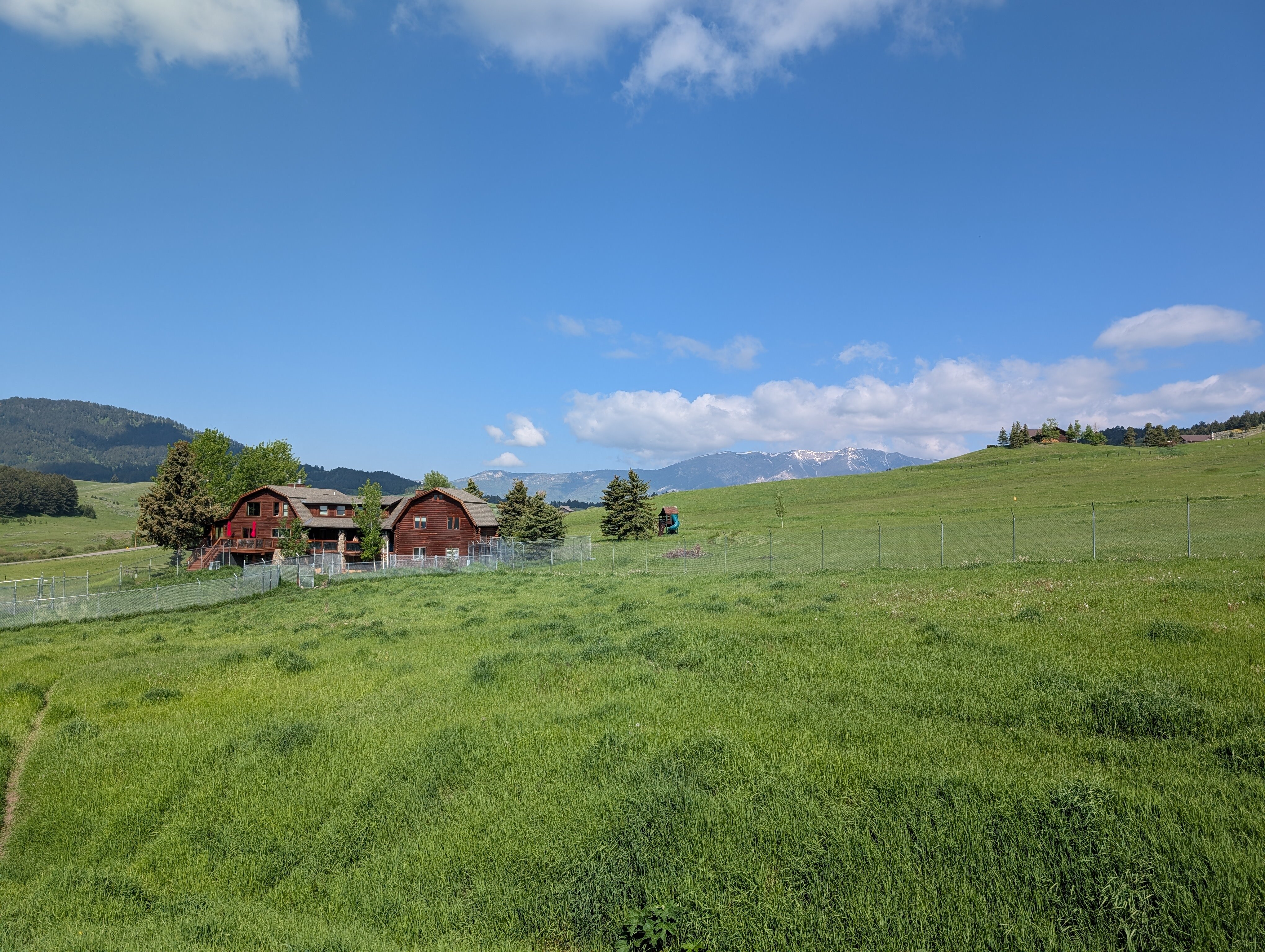 Howlers Inn Bed & Breakfast and Wolf Sanctuary-浴室