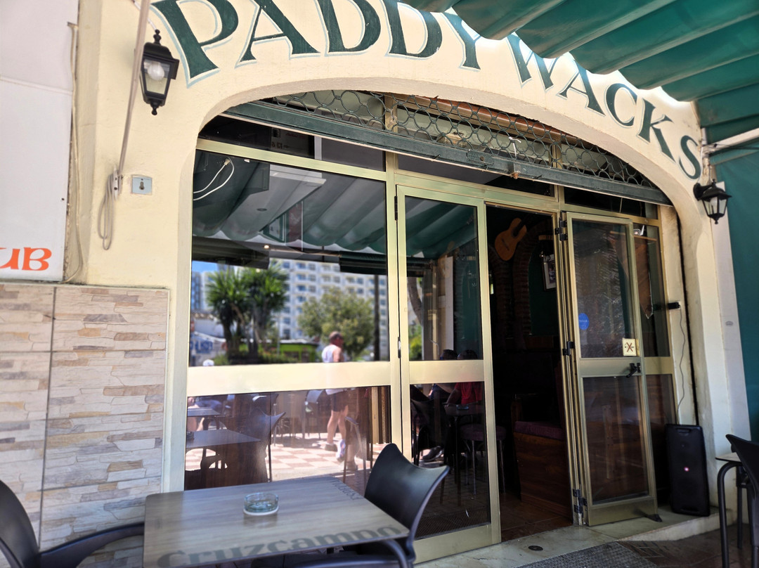 Paddywacks Irish Pub