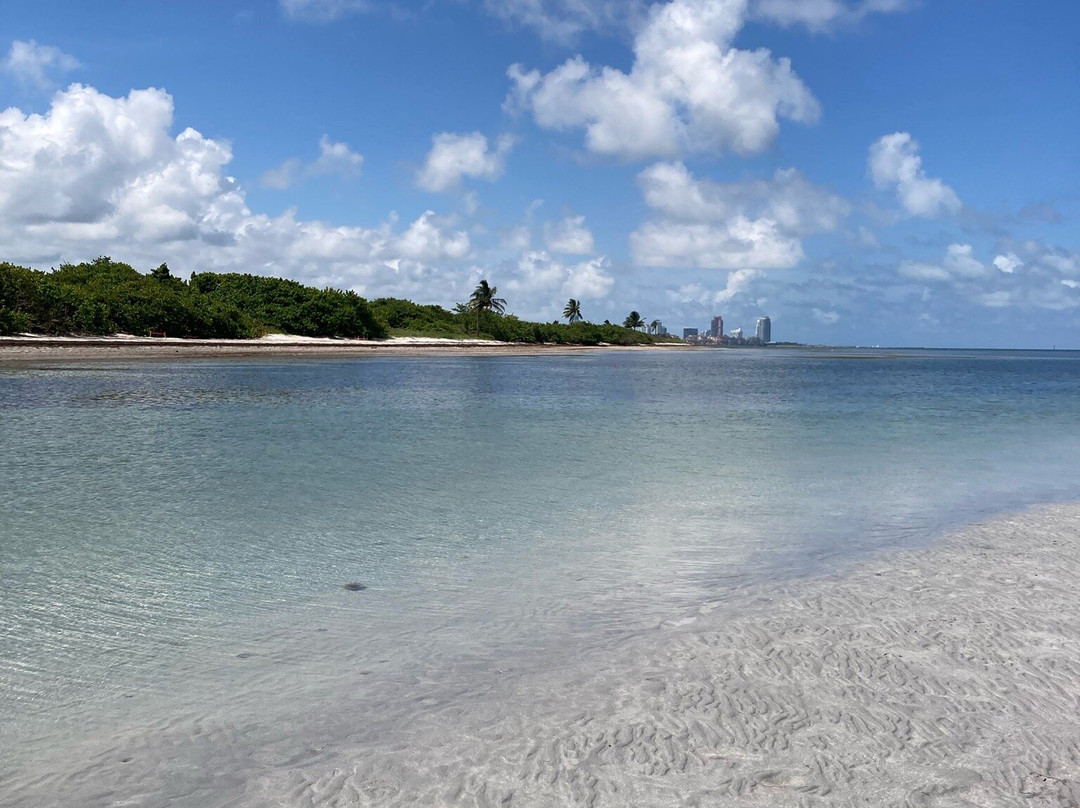 Crandon Beach-比斯坎湾必去景点