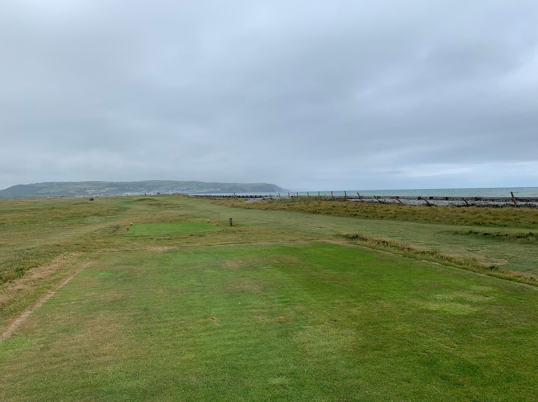 Borth and Ynyslas Golf Club-Borth必去景点