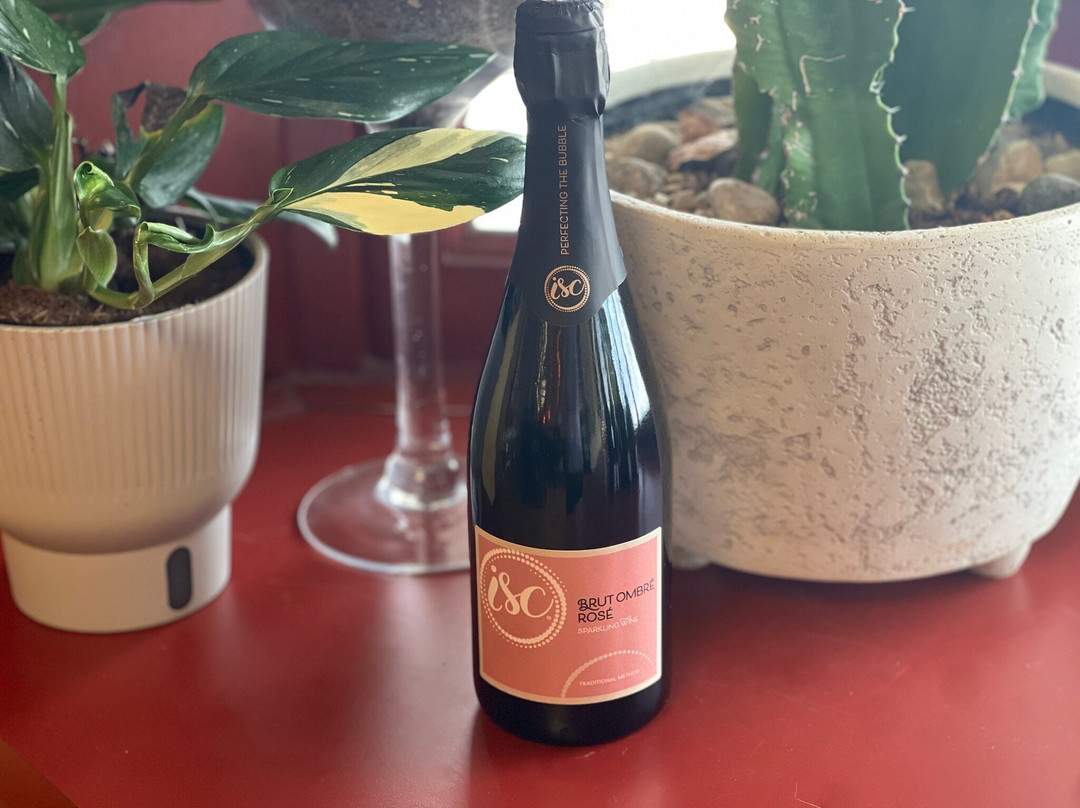 New Berlin旅游景点-It's All About Wine