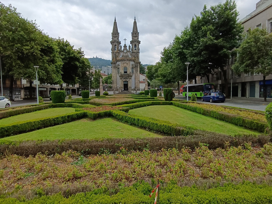 Igreja de Nossa Senhora da Consolação e Santos Passos-吉马良斯必去景点