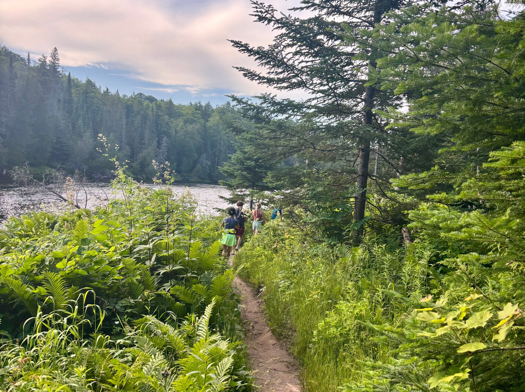 Tahquamenon Falls-Paradise必去景点