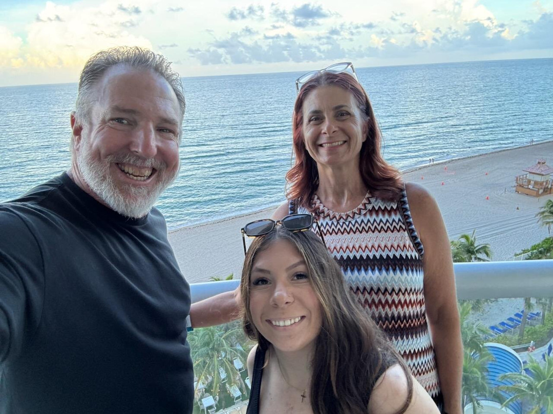 Marenas Beach Resort主图