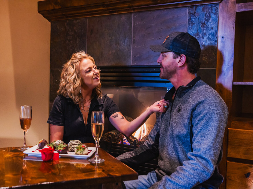 怀特菲什小屋酒店主图