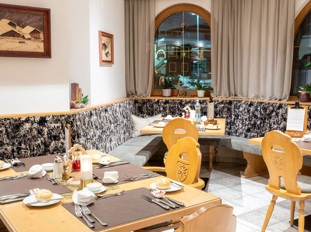 Hotel zum gruenen Tor主图