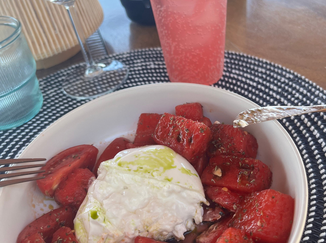 Lounge Bar La Noce-Angera必去景点