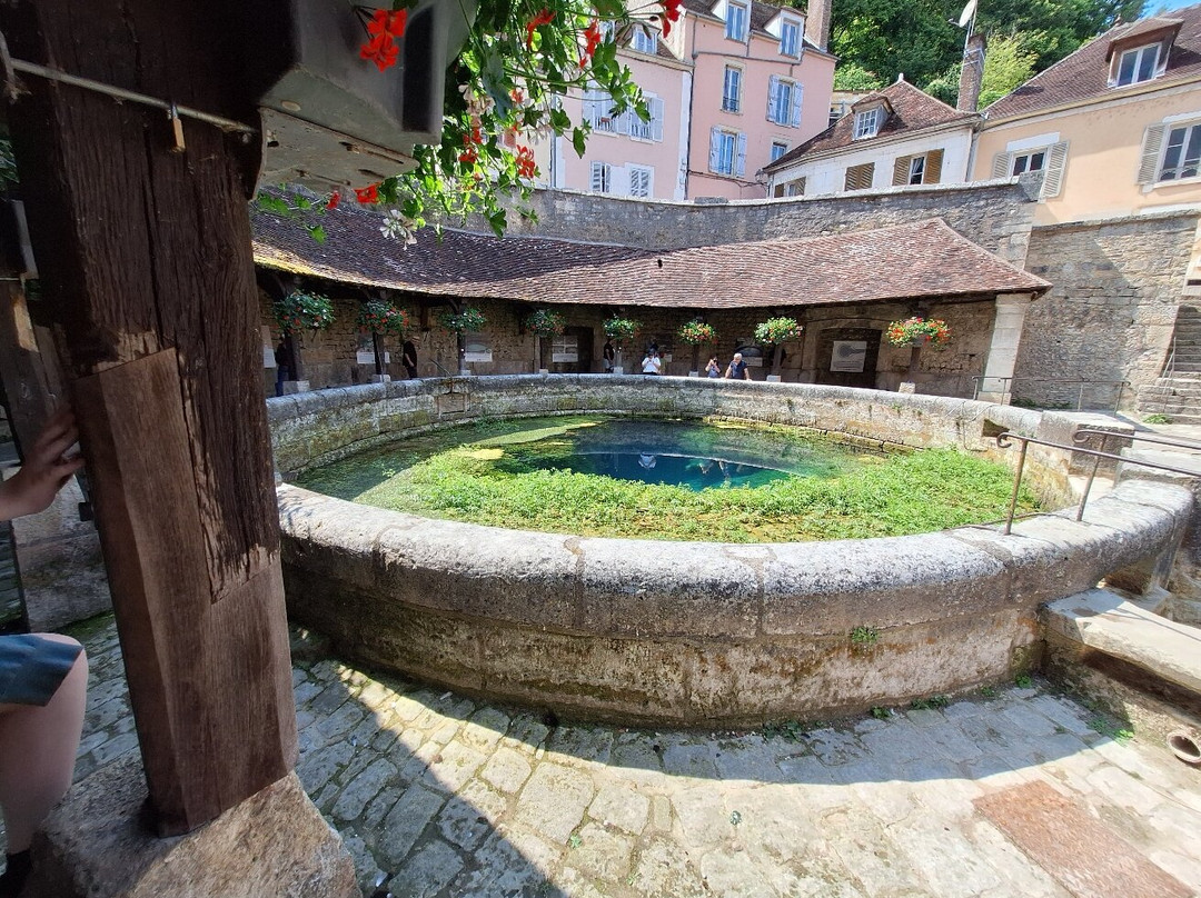 La Fosse Dionne-Tonnerre必去景点