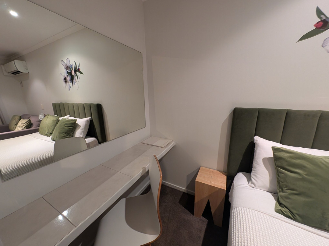 高山湖汽车旅馆主图