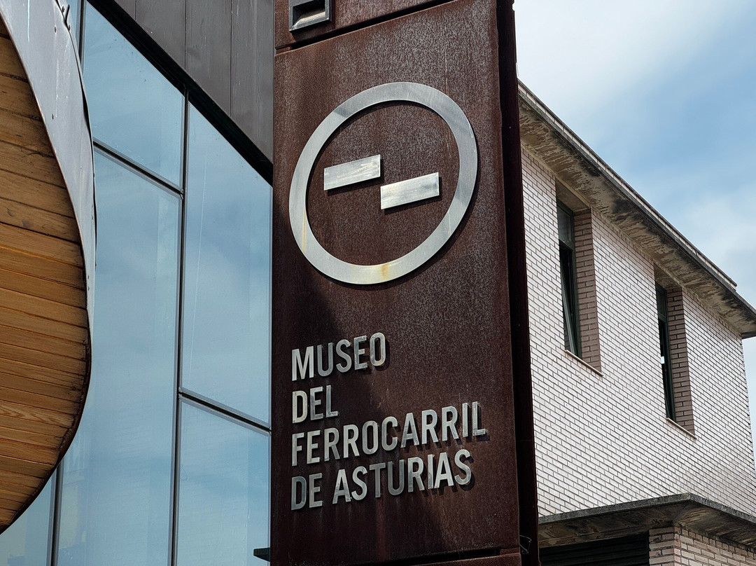 Museo del Ferrocarril-希洪必去景点