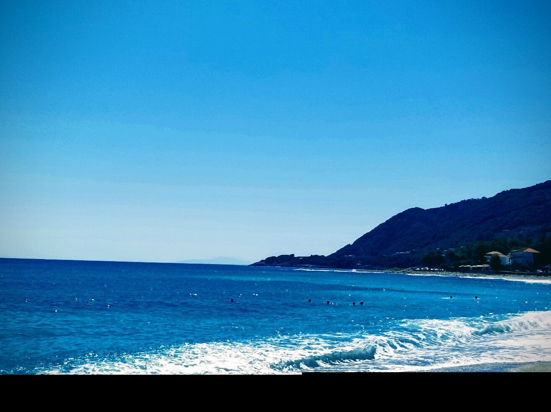 Paralía Ágioi Saránta-Zagora必去景点