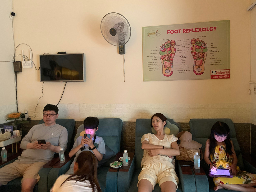 Sunflower Spa-Cam Pho必去景点