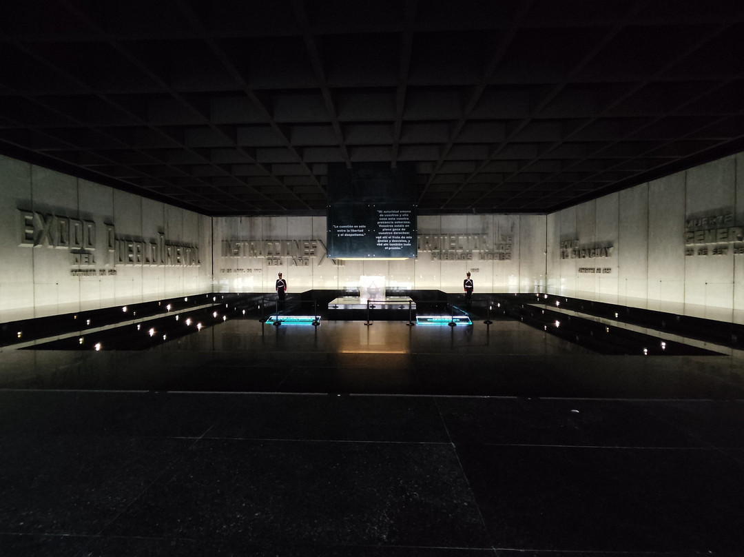 Artigas Mausoleum-蒙得维的亚必去景点