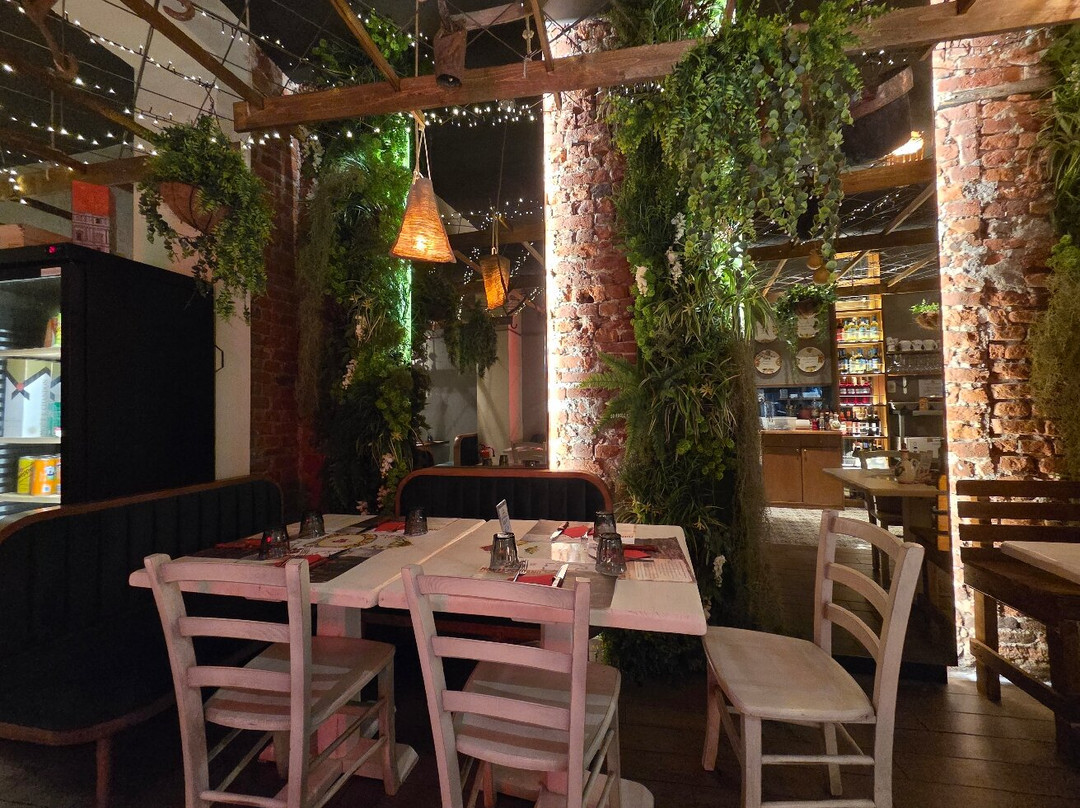 Montesoprano Sul Naviglio Food and Drinks