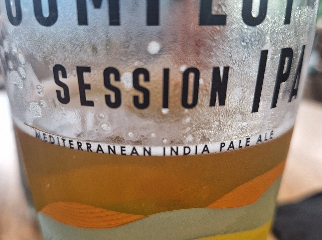 No. 4 Mediterranean Bar & Restaurant