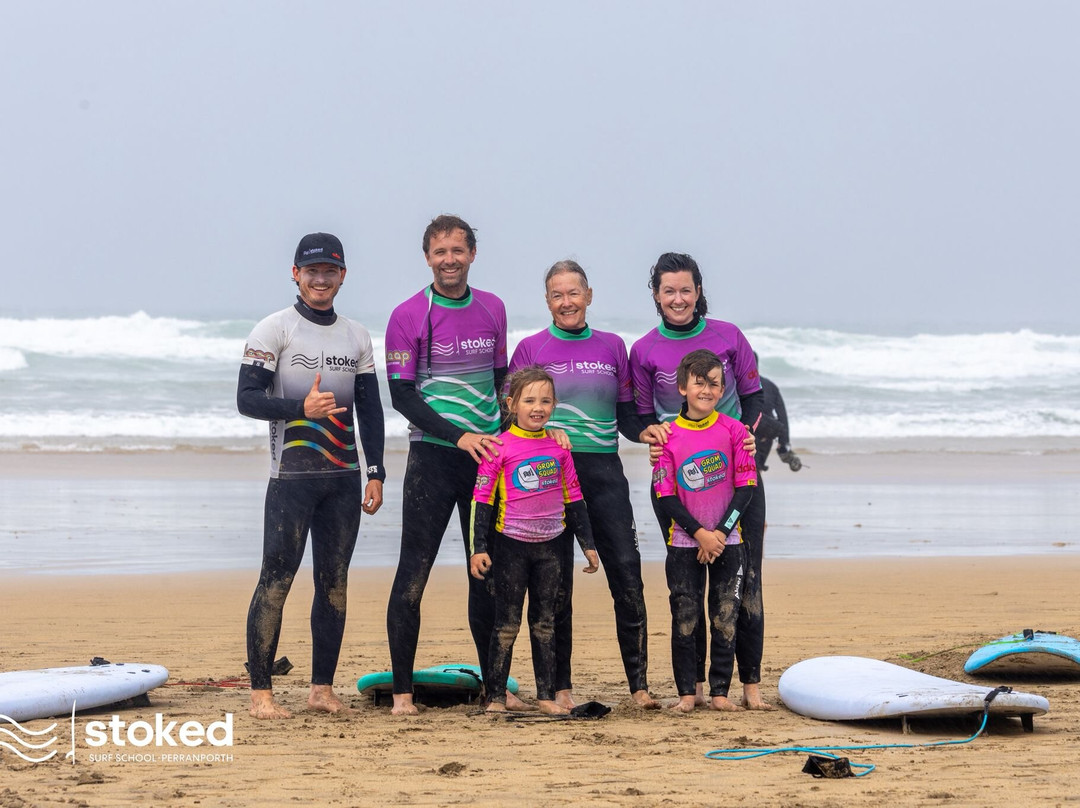 Stoked Surf School-佩伦波思必去景点