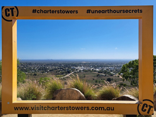 Towers Hill Lookout-查特斯堡必去景点