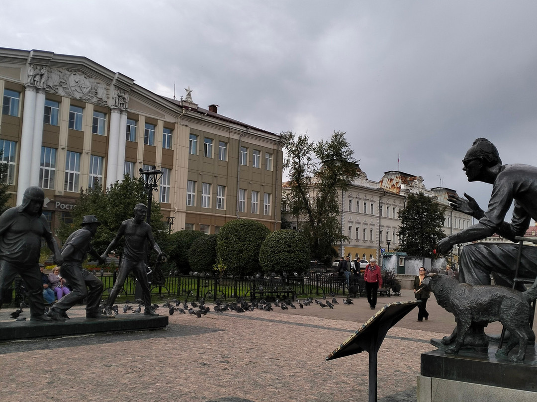 莱昂奈德.盖带雕塑-伊尔库茨克必去景点
