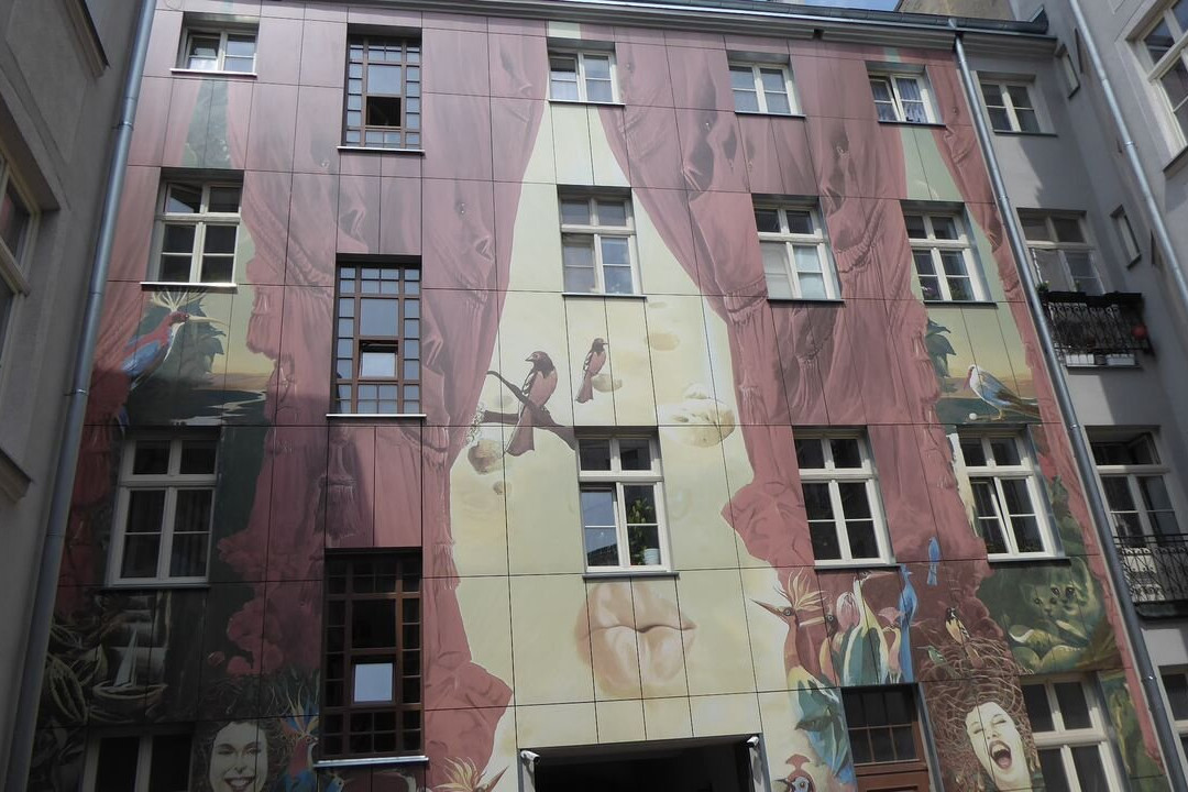 Artystyczne Podworko Wojciecha Siudmaka-罗兹必去景点