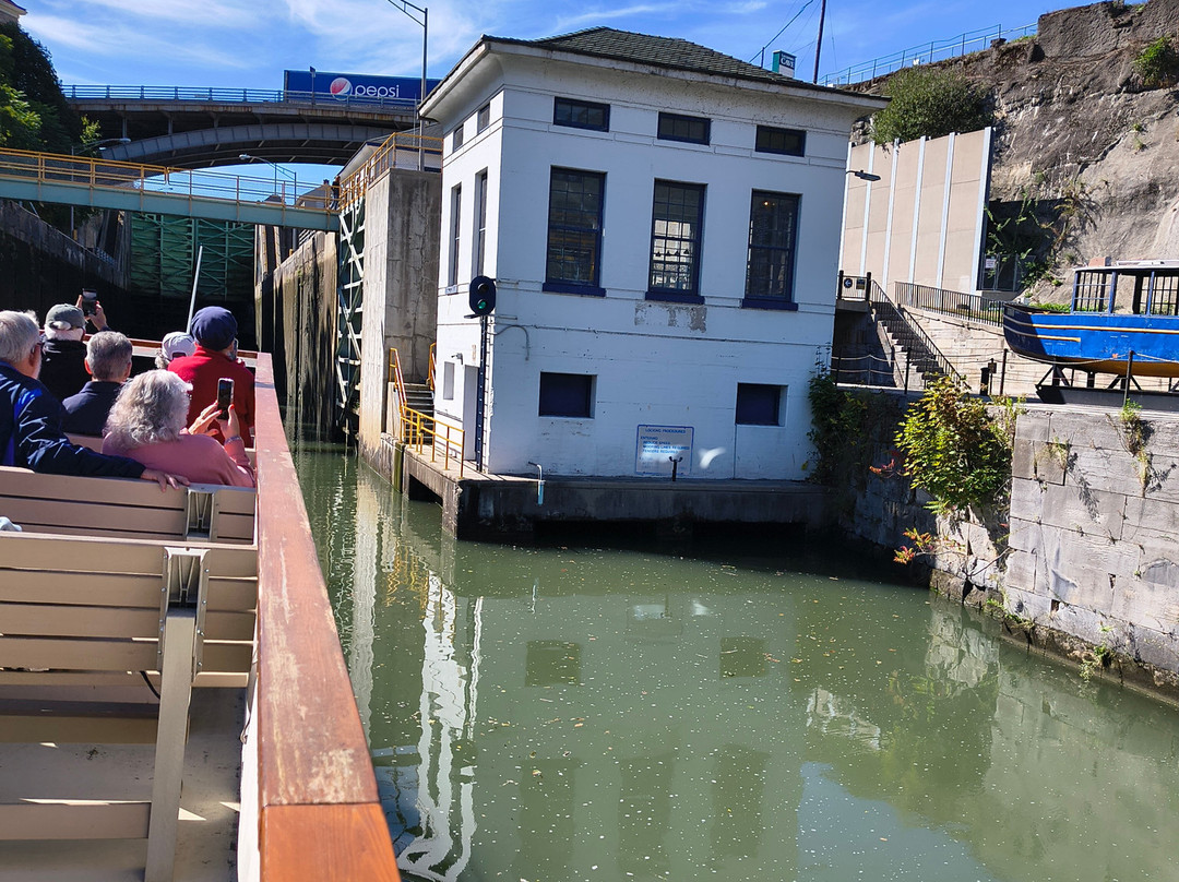 Lockport Locks & Erie Canal Cruises-Lockport必去景点