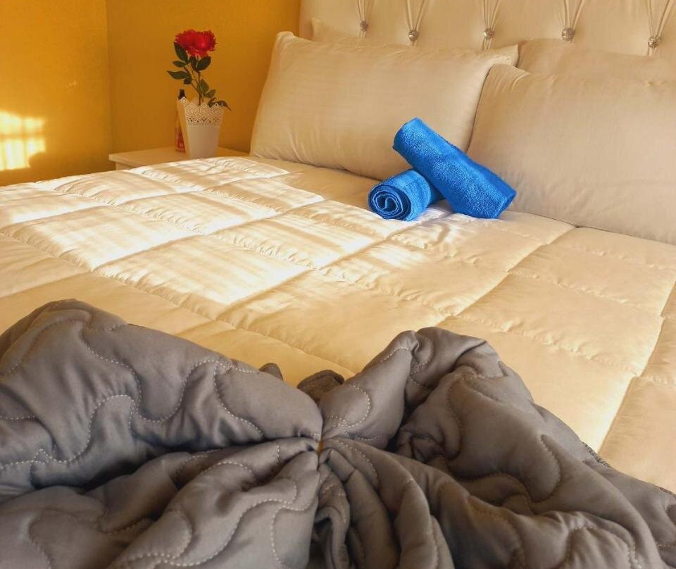 Khalanyoni Guest House