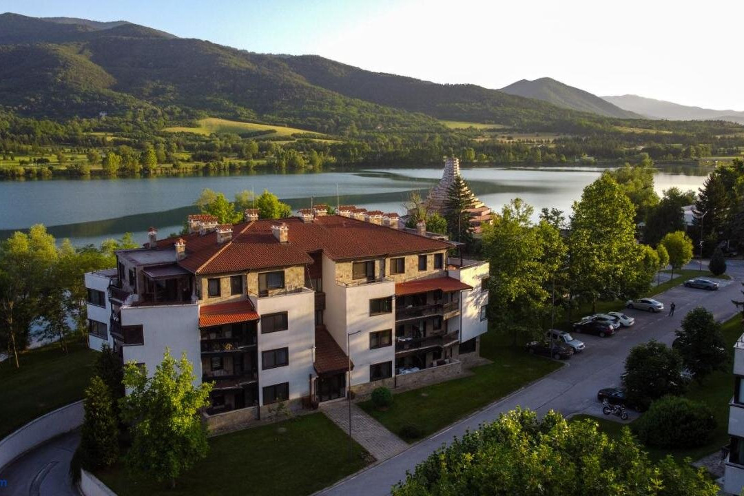 Pravets Lake Panorama Apartments