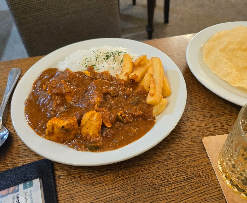 雷特斯顿竖琴酒店主图