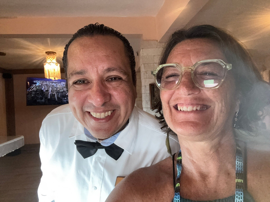 Como Quieras Quiero Seafood & Steakhouse