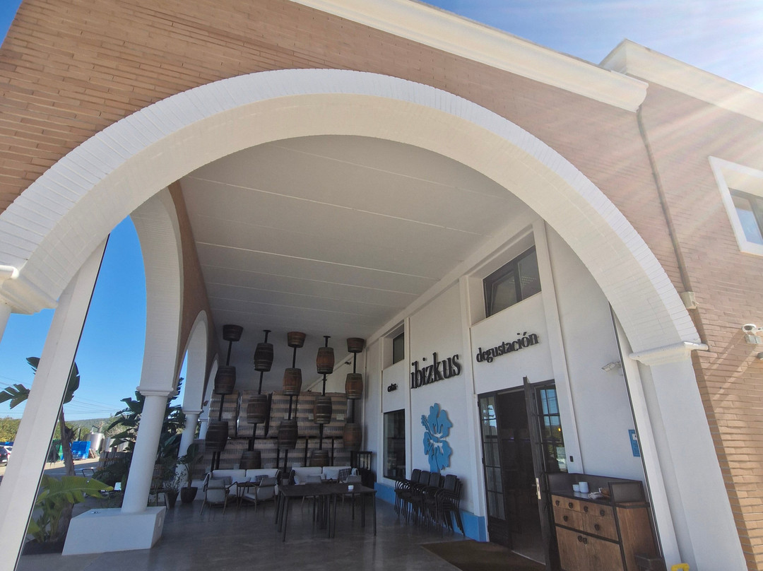 Ibizkus Wines-圣欧拉利娅尔德里奥必去景点