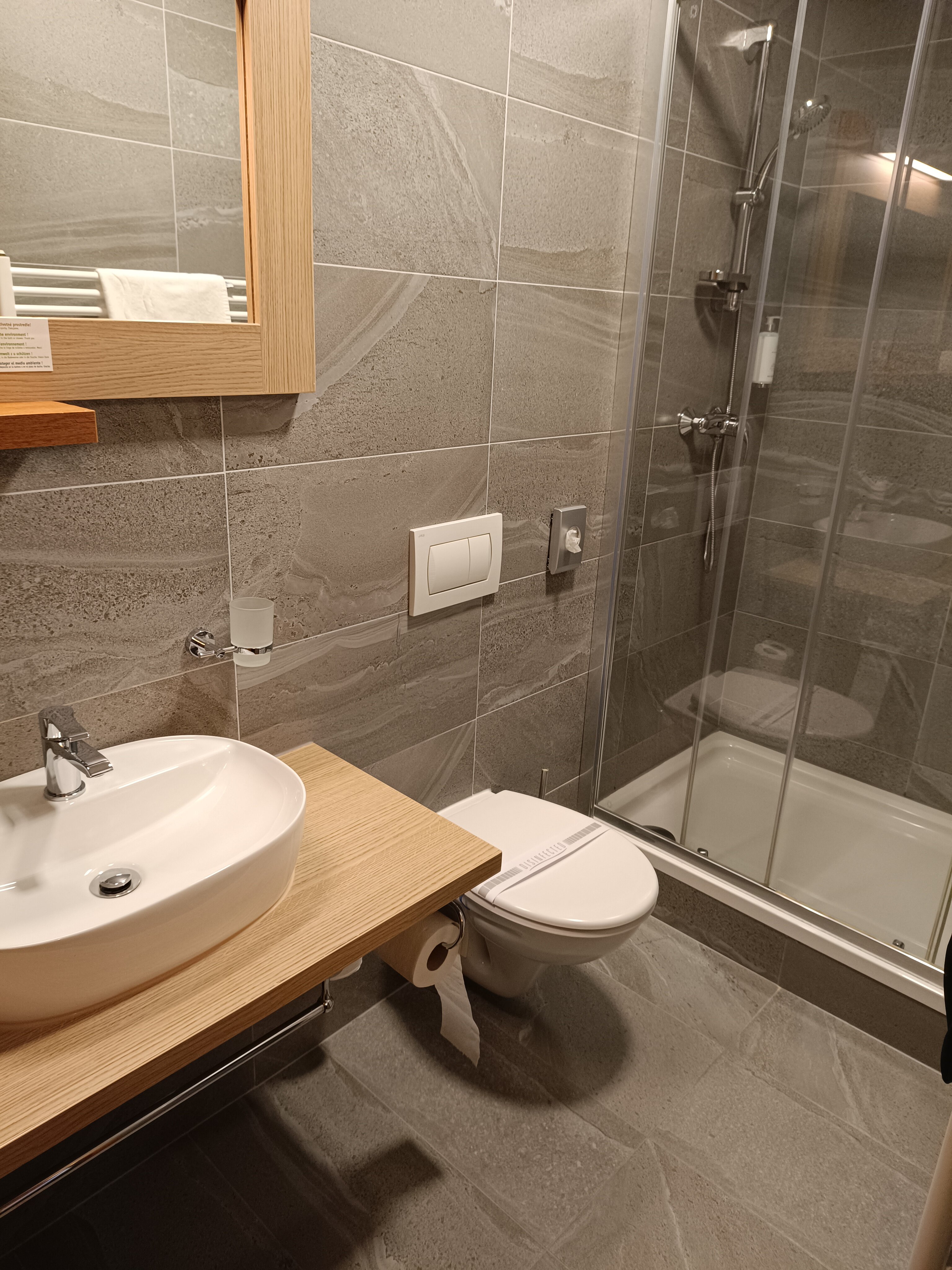 Hotel Björnson-官方