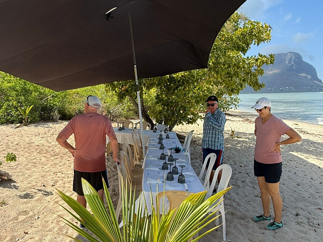 Dolphin Warrior-La Gaulette必去景点