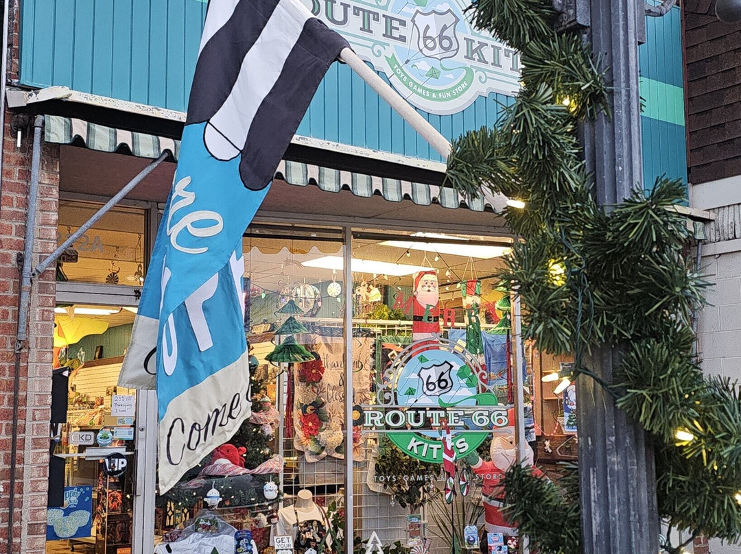 Route 66 Kites And Board Games-Pontiac必去景点