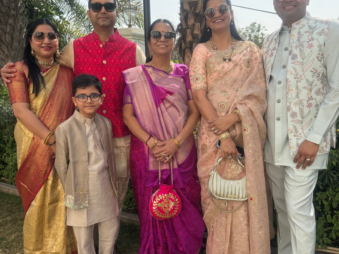 Hotel Hillock Ahmedabad主图