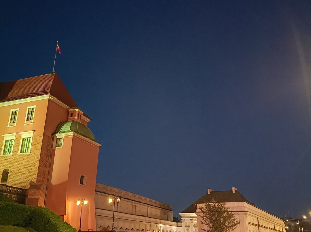 城堡广场-华沙必去景点