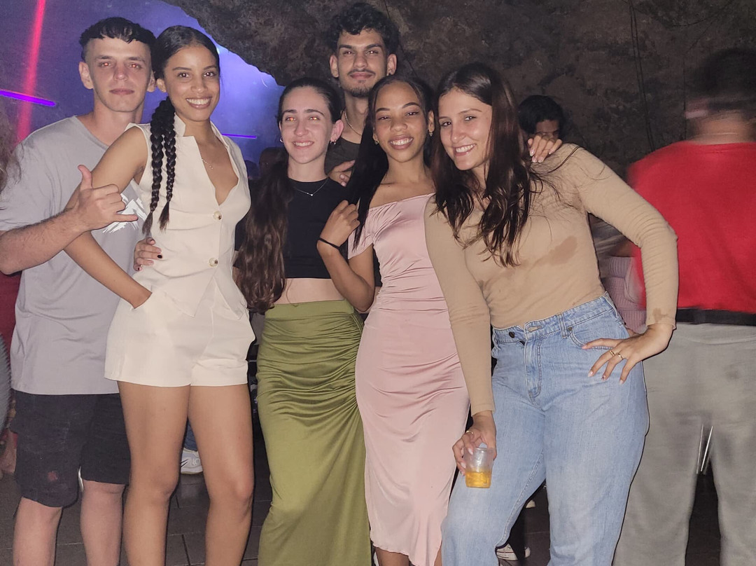 Hotel La Ronda主图