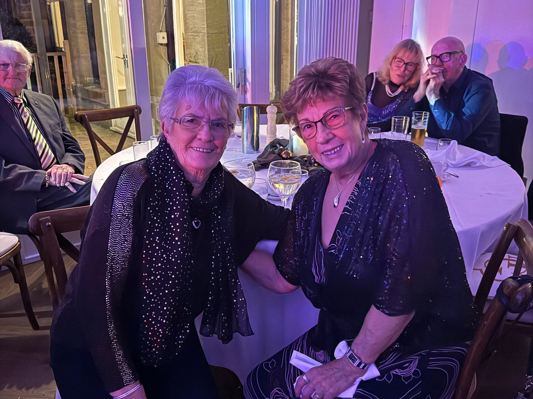 霍尔顿庄园酒店主图