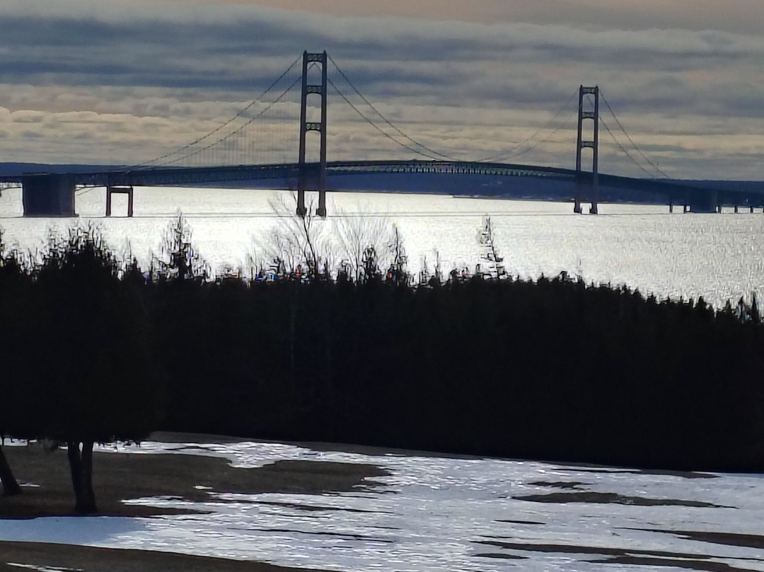 Super 8 by Wyndham St. Ignace主图