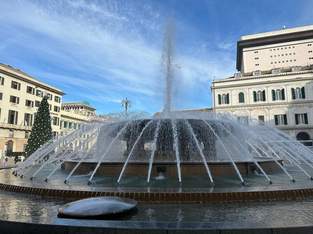 Piazza Raffaele De Ferrari-热那亚必去景点