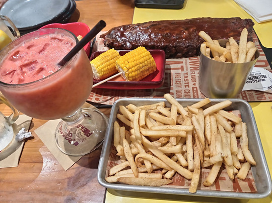 Applebee's - Metromall