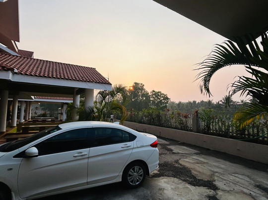 Treehouse Blue Hotel & Villas主图