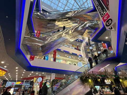 Murmansk Mall Shopping and entertainment center-摩尔曼斯克必去景点